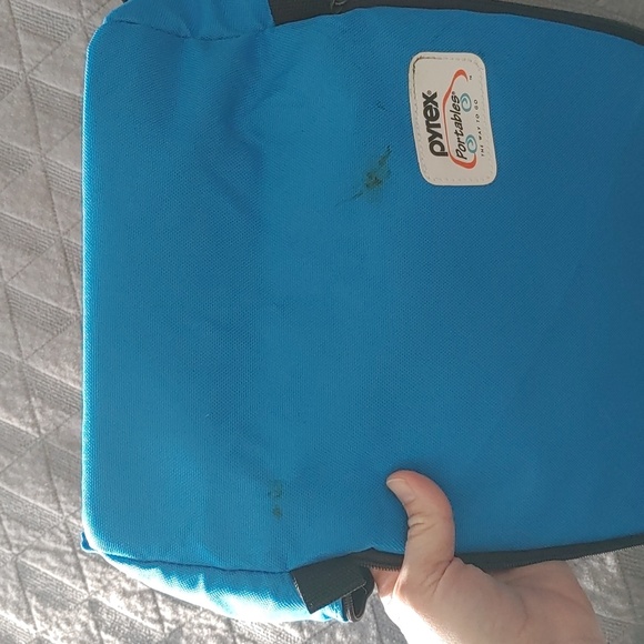 Pyrex portables insulated to go carriers - Picture 7 of 11